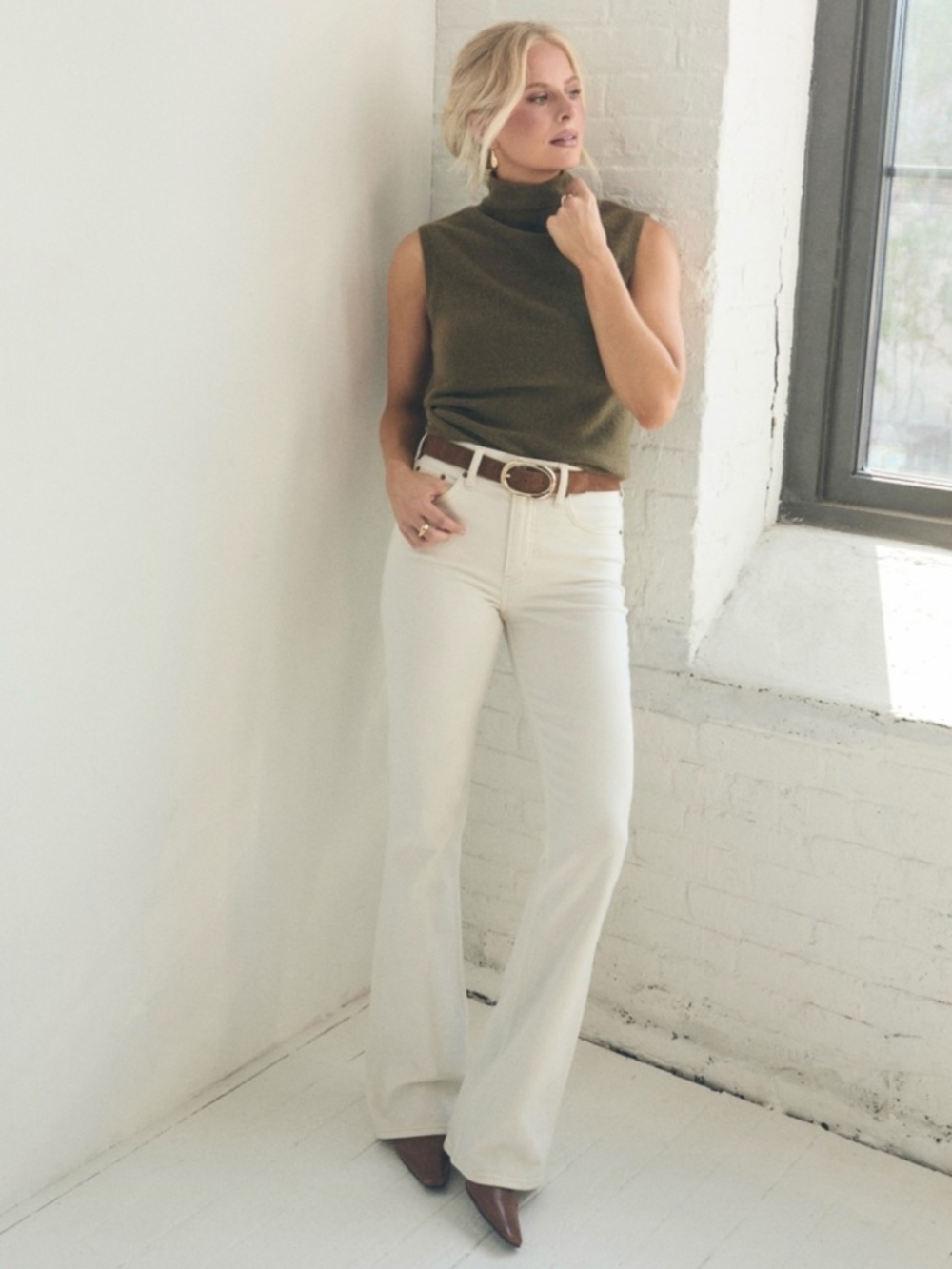 NWT Abercrombie & Fitch High Rise Bootcut Jeans Cream Ecru Size 34 Long